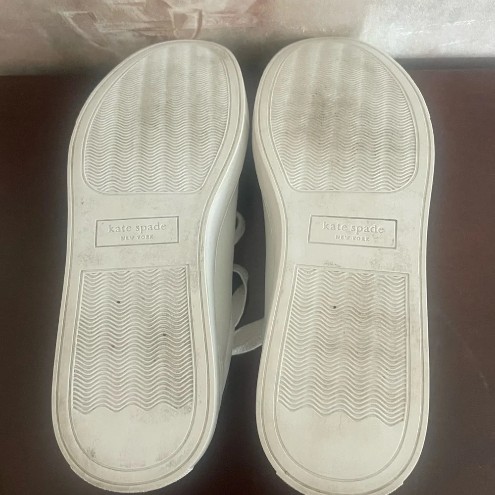 KATE SPADE WHITE LEATHER TRAINER SNEAKERS BLACK ACCENTS 8.5